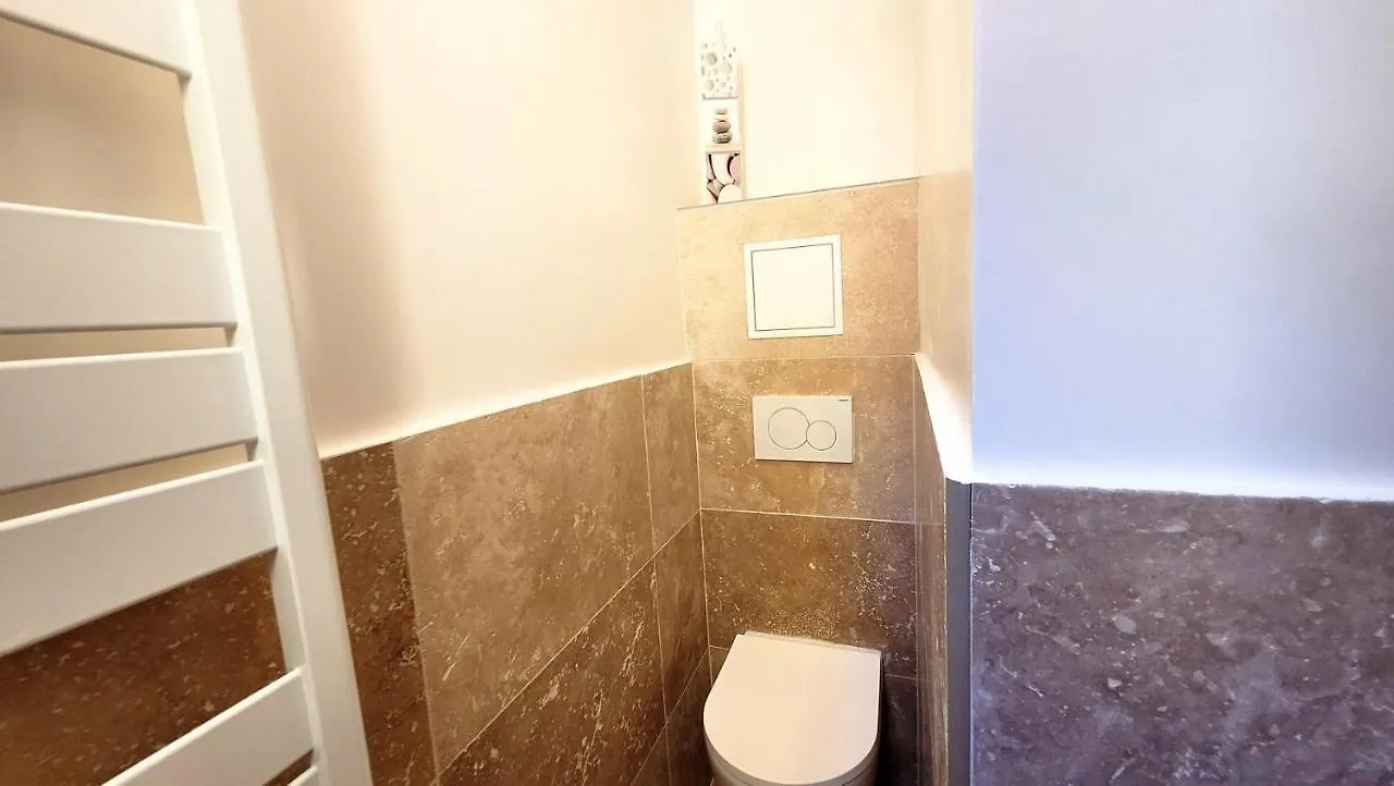 Ze Perfect Place - Opera Nice - Appartement 2 Chb - Ac - Terrasse 0*,  法国